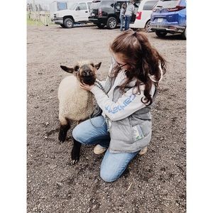 Meet your Posher, Teresa